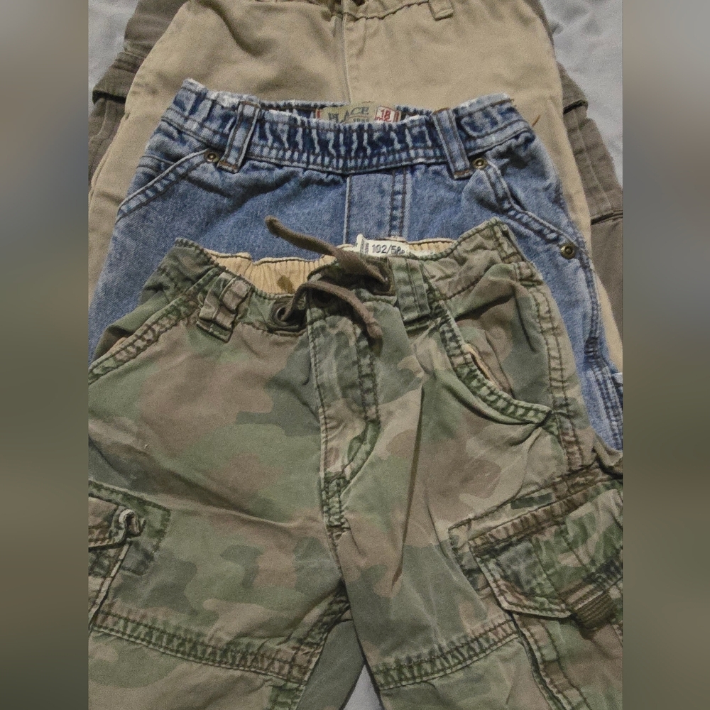 SOLD!!!! 4 Pairs CARGO & CHINO 1O/12/18 Months 3 Children's Place 1 GAP